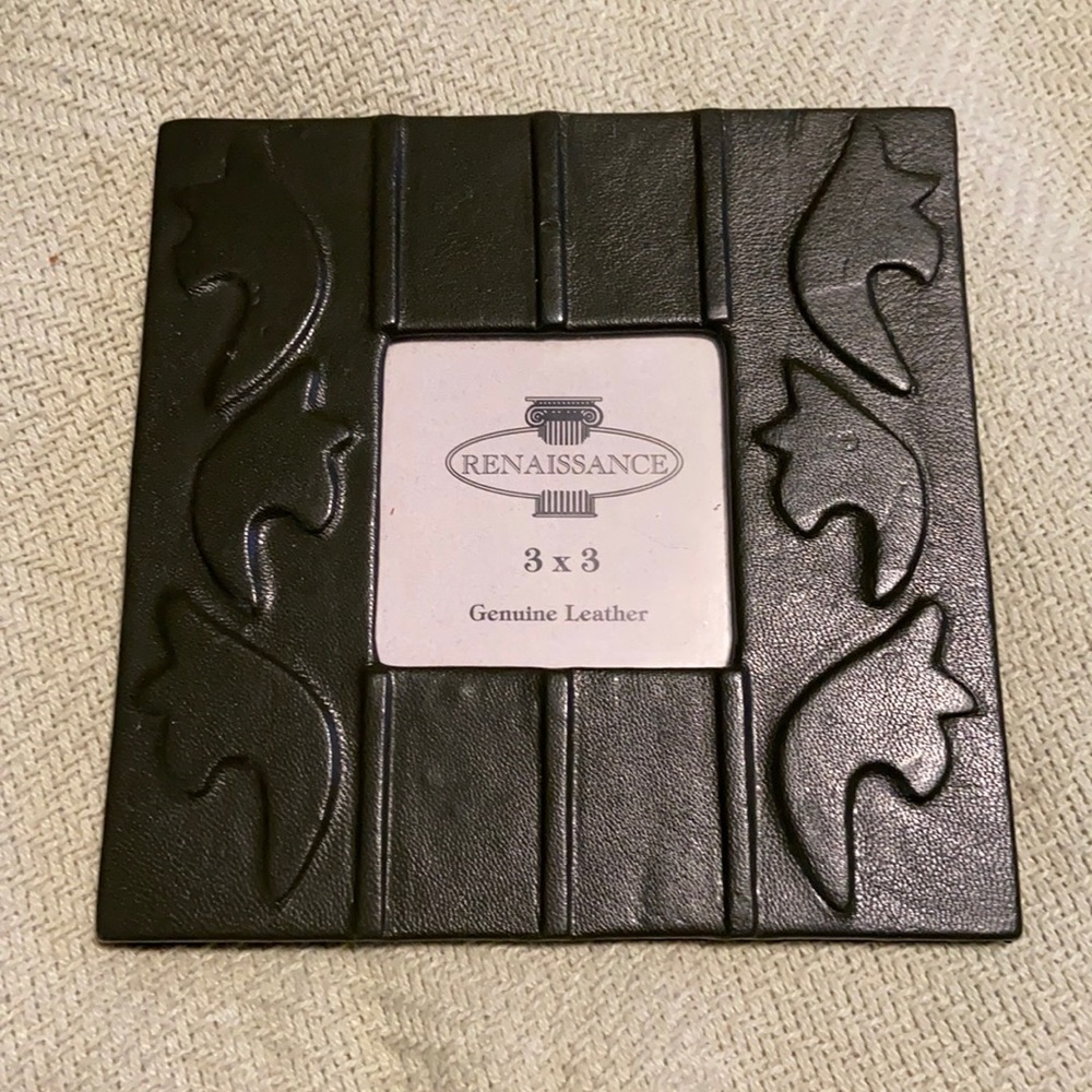 Leather Frame. Renaissance Brand.  EUC!